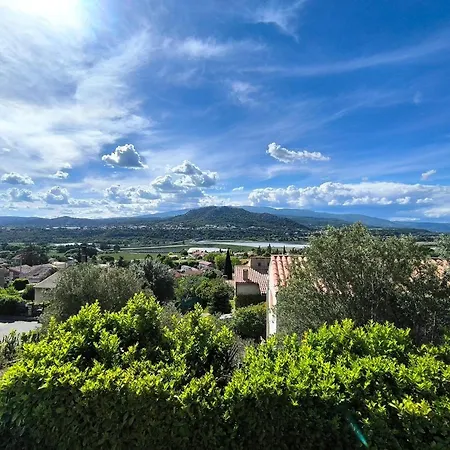 De L Escale Villa *